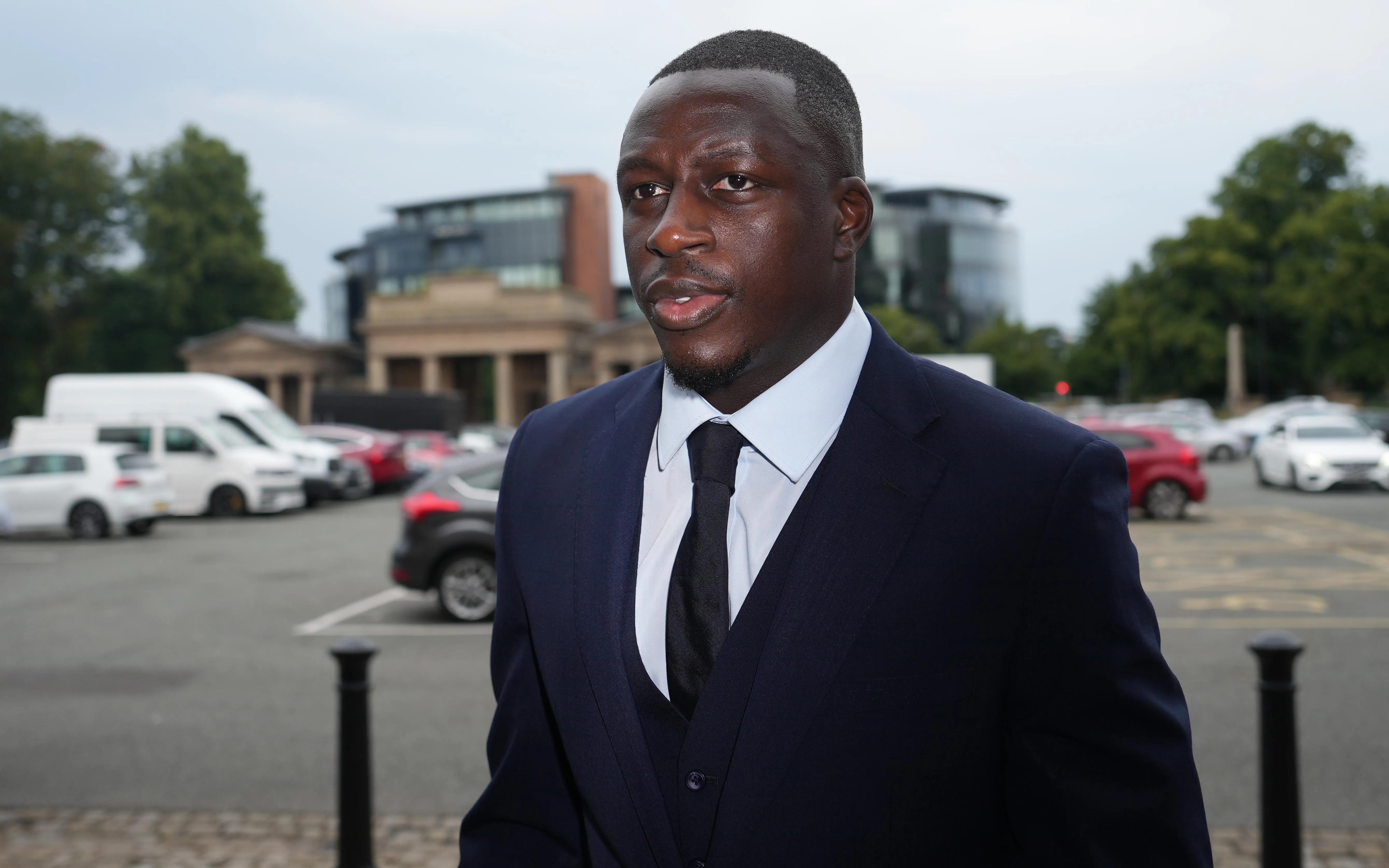 Бенджамtн Менди уже нашёл себе новый клуб